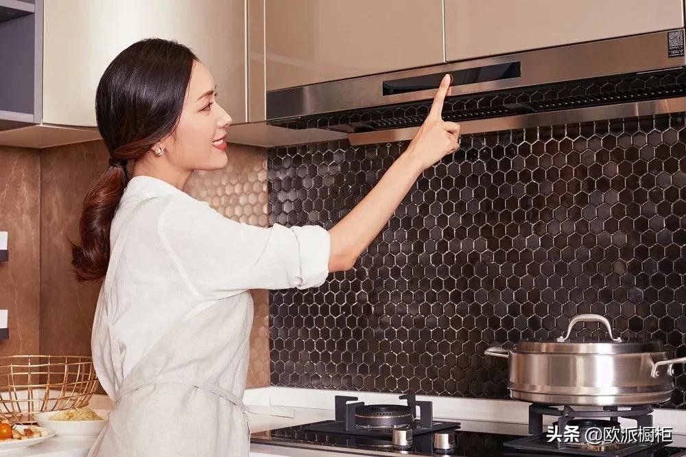 收纳|设计师都夸好的11个橱柜设计技巧，从此摆脱下厨脏乱累