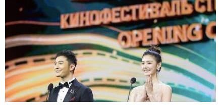 脫口秀門檻有多低？不背詞不說，連段子都有人幫著寫