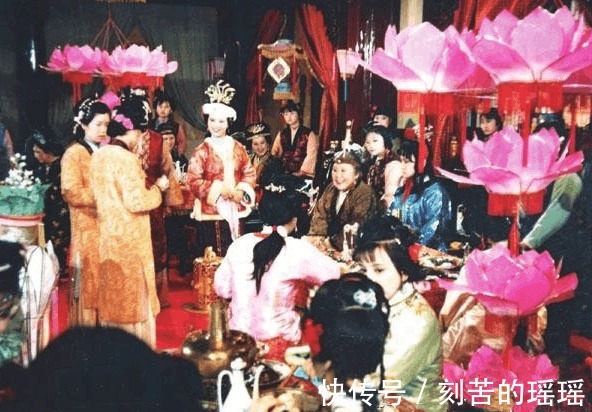 荣宁|解开《红楼梦》百年谜团, 只需要这八个字!