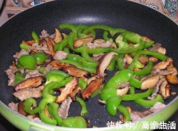 天然的“血管清洁剂”找到了,美味下饭,软化血管,血管通畅了