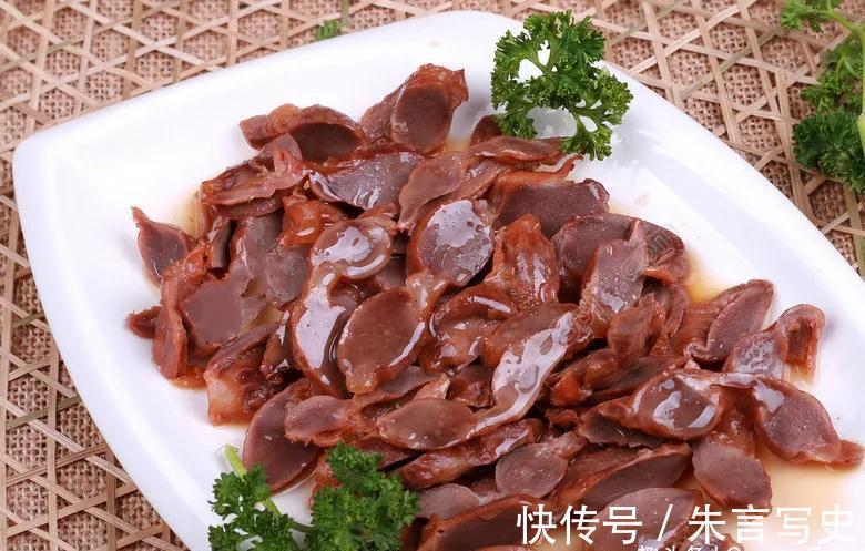 万能卤水配方大公开,想吃啥就卤啥,连骨头都入味,3斤都不够吃