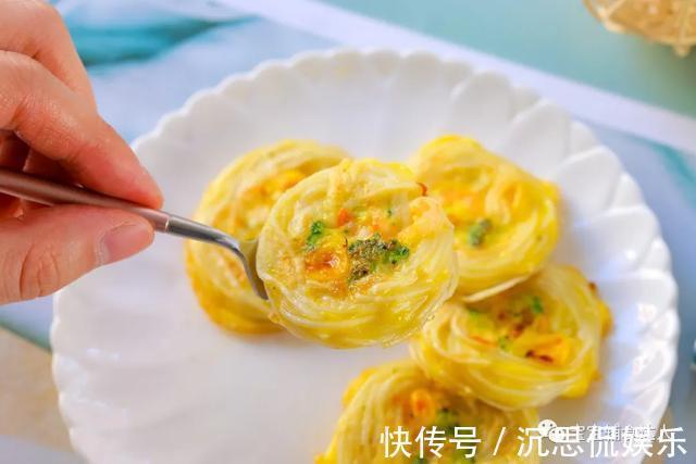 虾仁|不加面粉的“盘丝饼”，娃吃的比谁都香！鲜嫩香甜又补钙