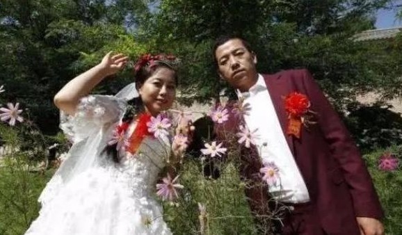 歌手|她四次登上《星光大道》花费120万,不仅没红,还欠债40万