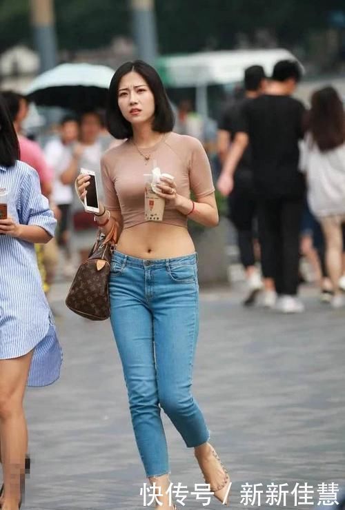 显瘦|“牛仔裤”强势归来今夏新穿搭，遮肉显瘦又时髦