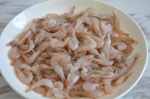 小河虾和它炒,营养美味还补钙,做法简单一学就会,几分钟就出锅