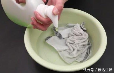 毛巾|毛巾用久了又臭又滑,学学聪明人这一招,洗完跟新买回来的一样