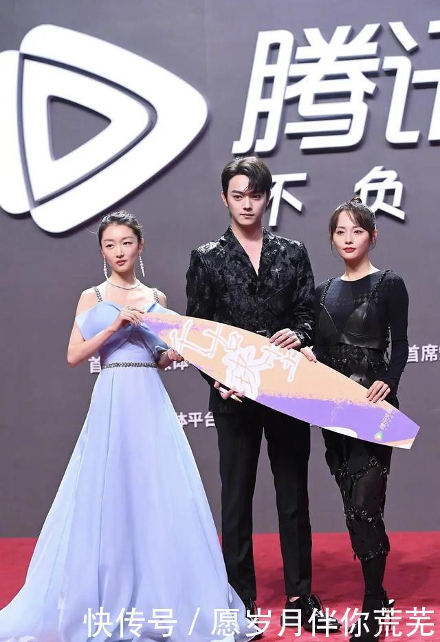 吸睛|2020第一场红毯,杨超越唐嫣绝美吴磊热巴像漫画主角,乔欣最吸睛