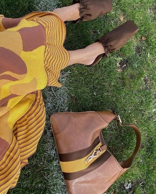 穿衣不懂色彩搭配？掌握这些“配色法宝”，小白也能成为配色大师