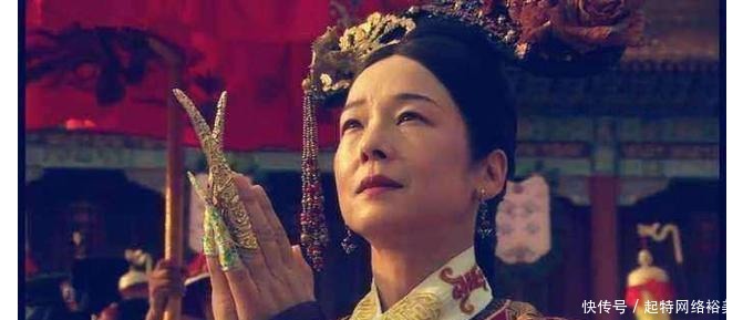 慈禧太后|清朝末年，慈禧太后权倾朝野，作威作福，为何却会怕一年轻寡妇