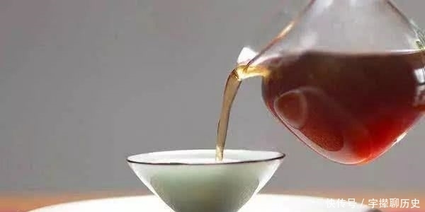 早上有这些习惯，比抽烟喝酒更伤身！
