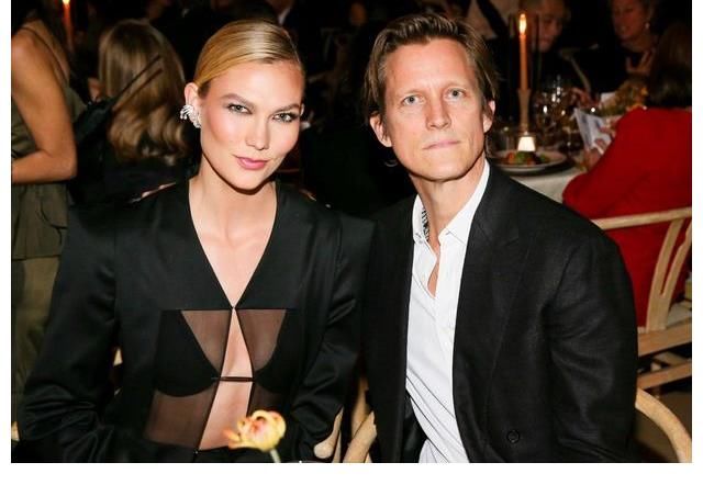 卡莉·克勞斯(Karlie Kloss)出席WSJ.雜志舉行的2021年創(chuàng)新者獎