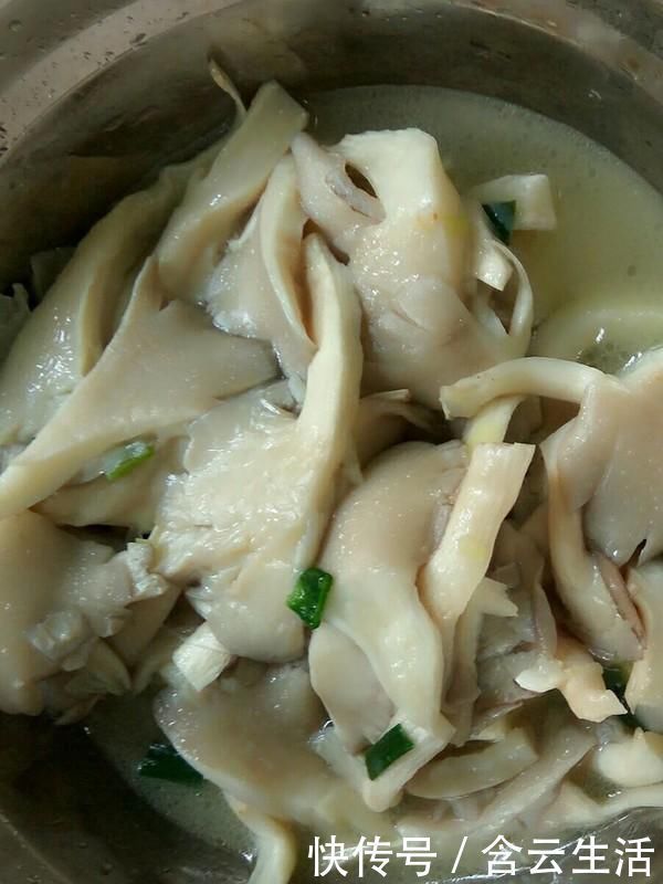 脱发|医生不会告诉你,这菜是碱性食物,补血防脱发,人到中年要常吃