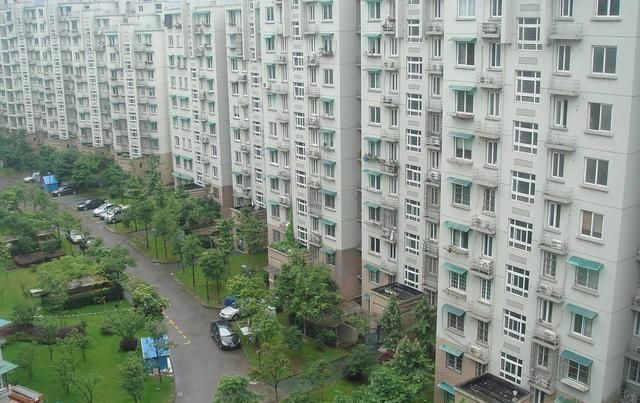 行内人|买房别买这一层,行内人说开发商巴不得送出去,后悔知道晚