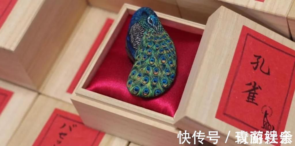 小姐姐$在石头上画画!日本小姐姐笔下的萌宠,惹9万网友围观:也想要一个