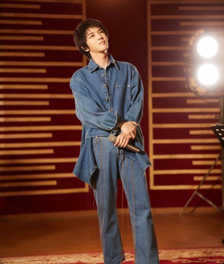 小伙月薪12500元,卻在上班第一天往糖果中倒入珍珠