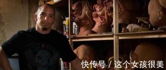 基因变异|一家三口相貌变成巨婴,是基因变异还是逆龄生长,原来是这个原因