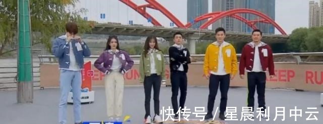 新《跑男》出現(xiàn)鄧超海報，鄧超和李晨連線，baby一聲哥讓粉絲淚奔