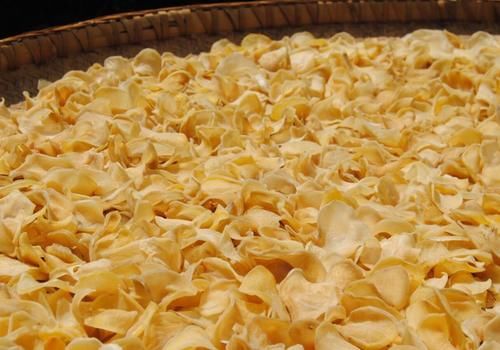 这5种晒干后更香的蔬菜,留着冬天炖肉吃,放一年也不坏