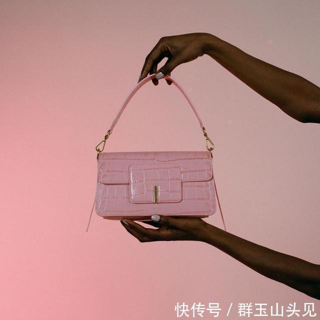 潮人都在偷偷背！质感平价包品牌，用一半价钱就能买到大牌类似款