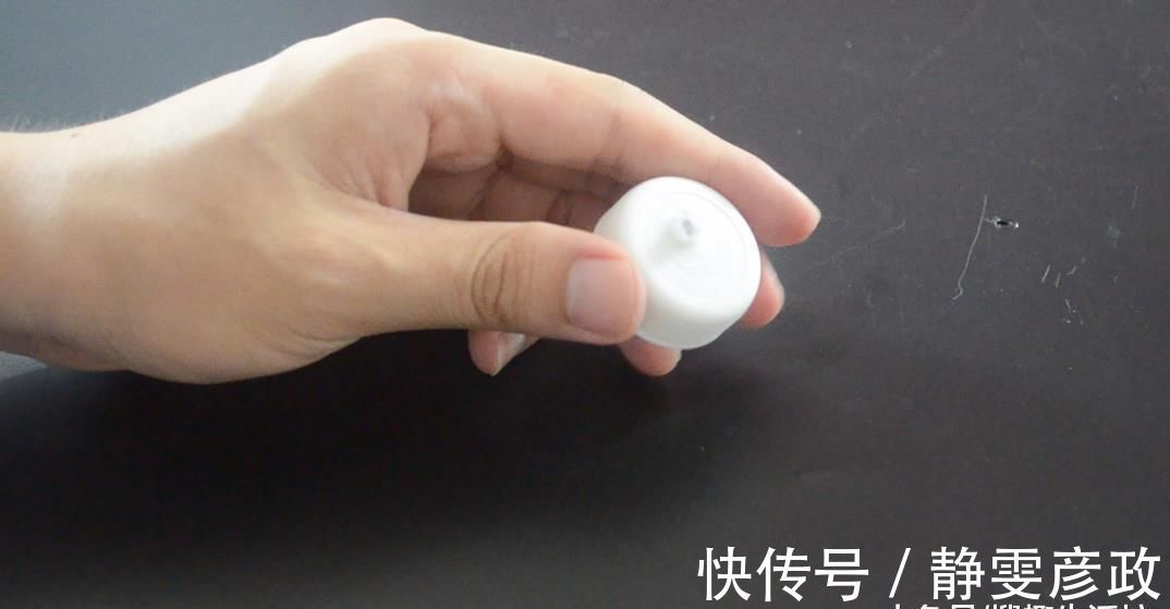 塑料瓶|瓶盖上面戳一个洞, 没想到还有这个作用, 看完你会感谢我的