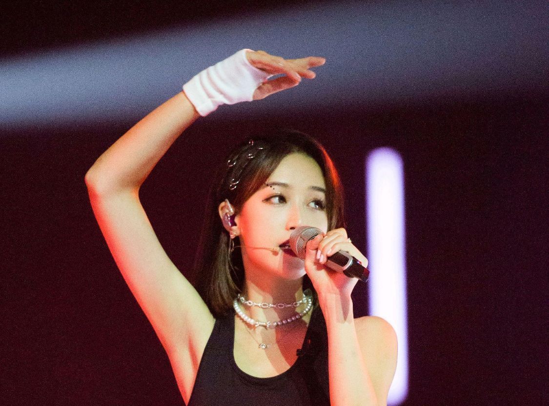 张馨予|才两季《浪姐》就变味,张柏芝抱团那英太尴尬,处处划水还坑队友