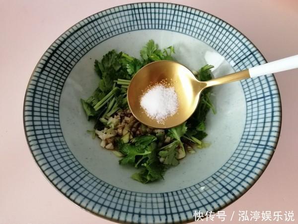 入适量|比面馆好吃百倍的酸汤面,5分钟就搞定,连汤汁都不剩!