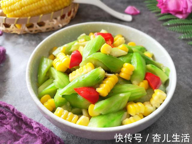 排骨|美食推荐:荷叶蒸鱼,煎鲅鱼,炒丝瓜,烧排骨的做法