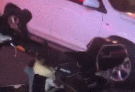 |内涵搞笑:骚年,你实在是太高估自己的实力了,这一下打击可不轻吧,哈哈哈哈