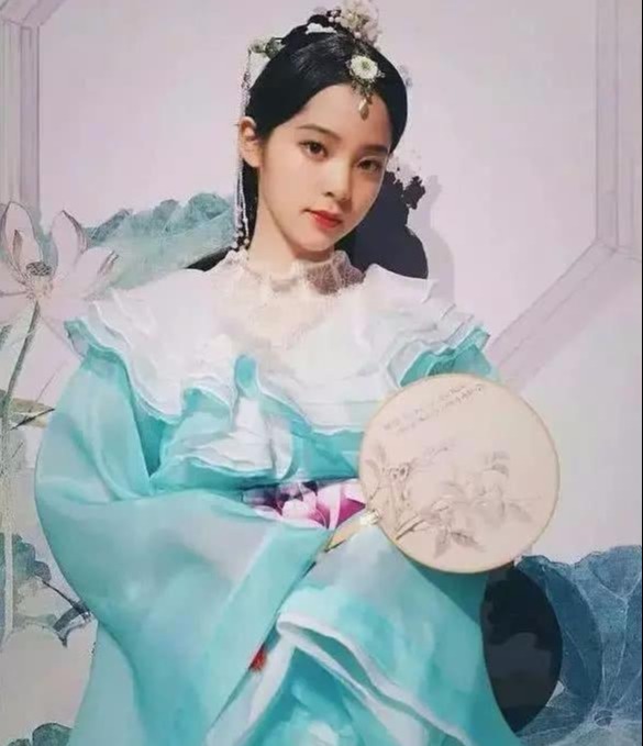 西施|中国两千年的美女代名词,她的消失是美丽的童话,还是残酷的政治