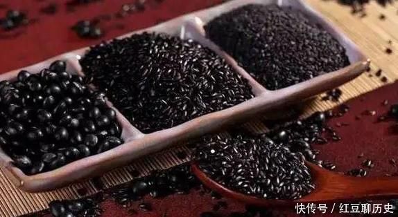 眼袋|男人衰老时,会出现4个异常,若一个没有,你会比同龄人更显年轻