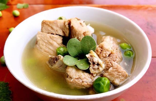 懂得|炖排骨时,调料别放错,懂得“3不放”,汤汁鲜美,没腥味没怪味