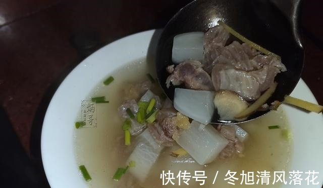 美味|入秋后,有钱没钱,多给家人做这汤吃,切块高压锅一炖,营养美味!