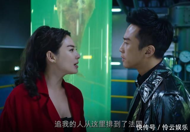 魅惑|乘风破浪张雨绮跳《屋顶着火》时,谁注意弹幕了瞬间出戏