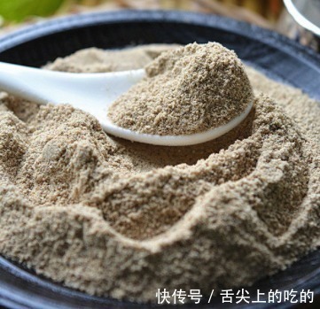 包韭菜馅饺子,牢记“2放3不放”,韭菜翠绿不出水,鲜香又美味