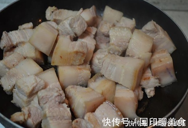 肥肉|有3种食物家长别让孩子贪吃，会消耗体内的钙，不利孩子长高