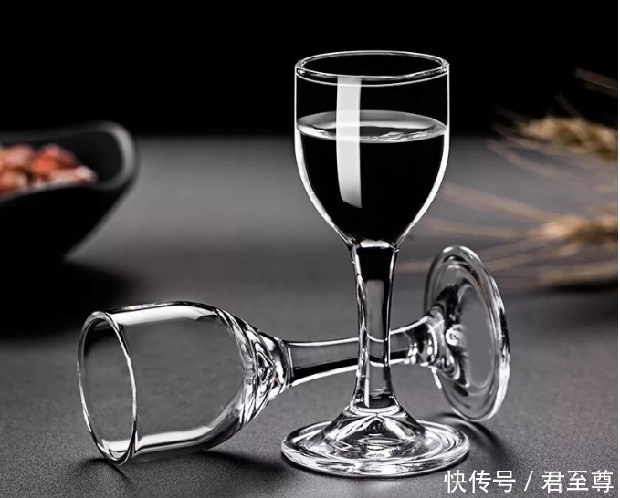 人是为|糯坤:酱香白酒存酒4个误区和5个品酒段位!