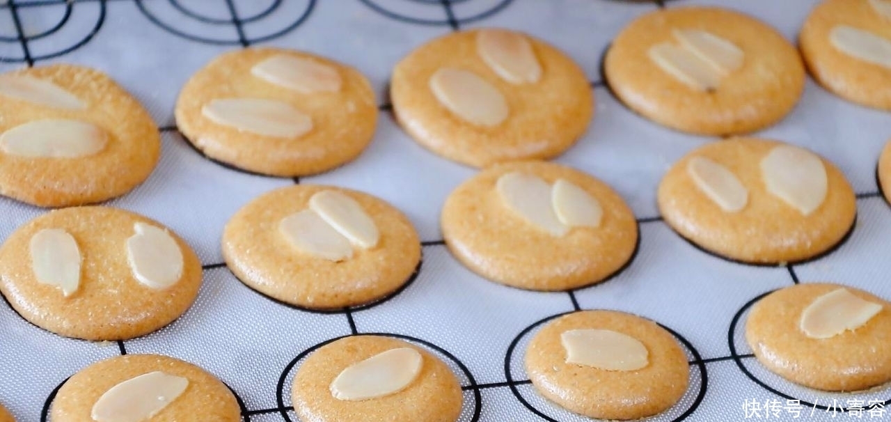不加面粉,不用黄油,不用分离蛋清,教你做鸡蛋饼干,小孩子爱吃