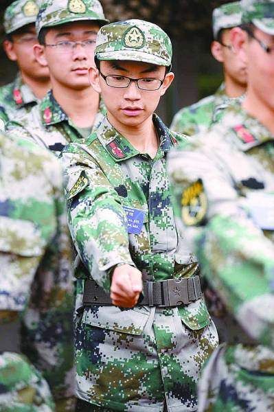 山西农村娃14岁参加高考，601分考上清华，带着全家走出大山