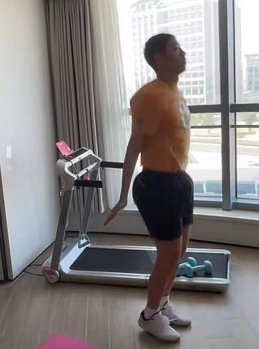 孙一文|不愧是喜剧人!美女奥运冠军想当许昕体能教练,许昕回怼毫不留情