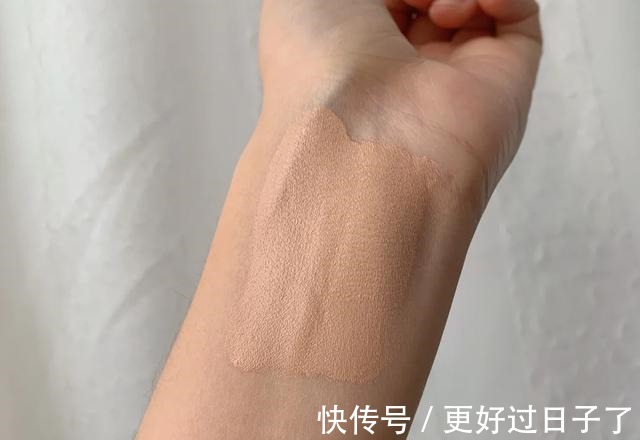 cbp 专属干皮的粉底液，别只知道沁水！这几款上脸妆感更水润、自然！