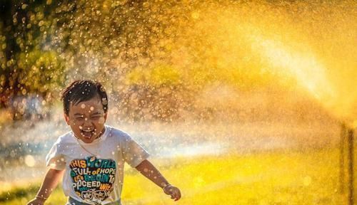 恶作剧|高智商孩子大多有这3个“怪癖”,爸妈别乱管,有一个就该偷笑了