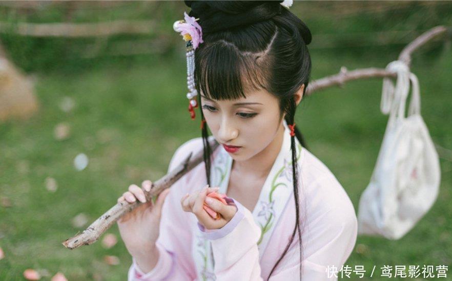 柔美|20岁师大汉服女神气质柔美哀婉,长相神似陈晓旭,拍林黛玉写真真假难辨