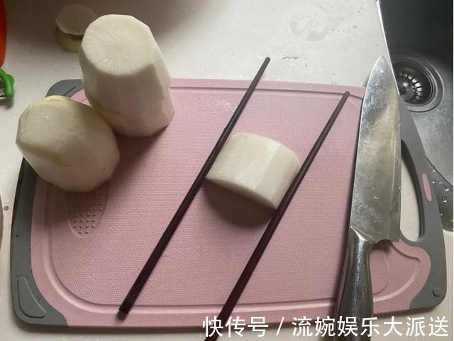 腌萝卜用白醋还是陈醋专业厨师传授技巧,简单快手又脆爽