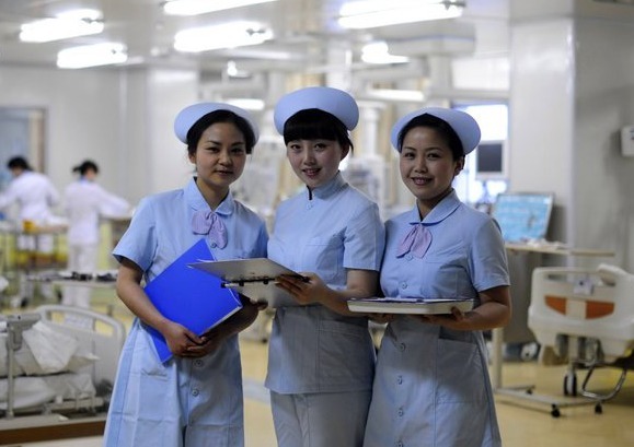 女护士|女护士面对病人”私处“却不脸红,是习惯了吗,过来人给你讲解