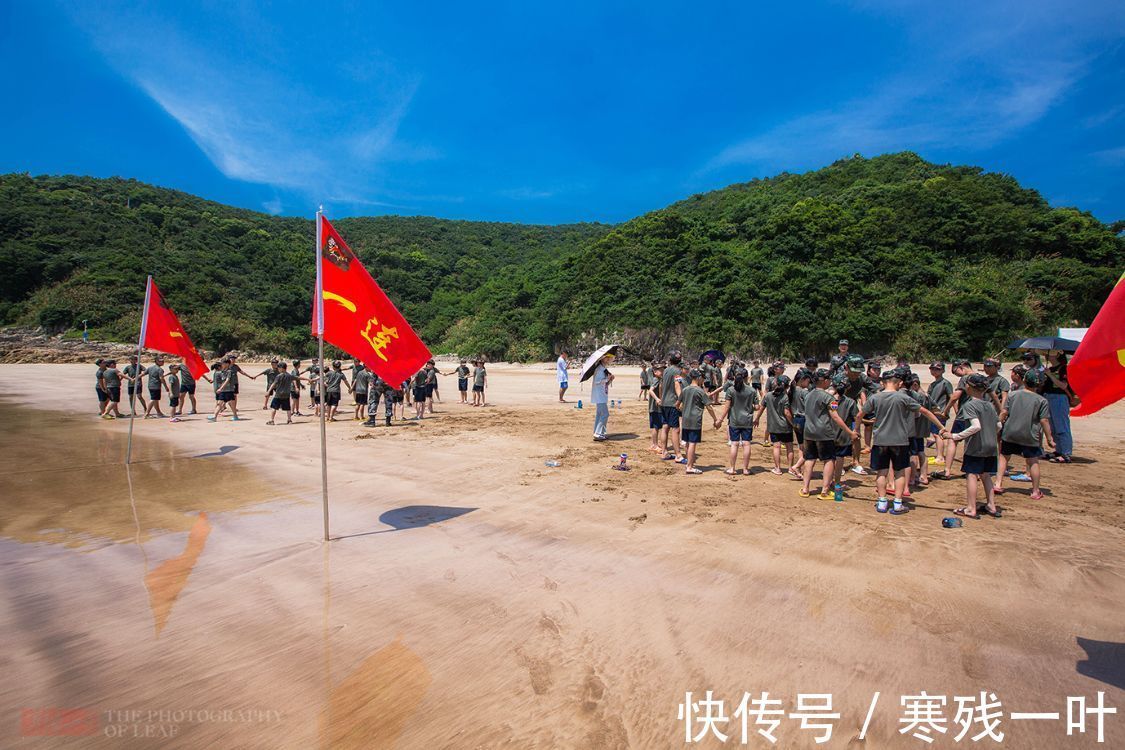 电子产品|38度的高温,一群孩子在沙滩上暴晒,这种夏令营你会让孩子去吗?
