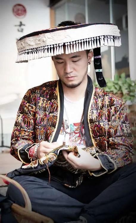 舒服|睡前在抖音看手活到底有多舒服？