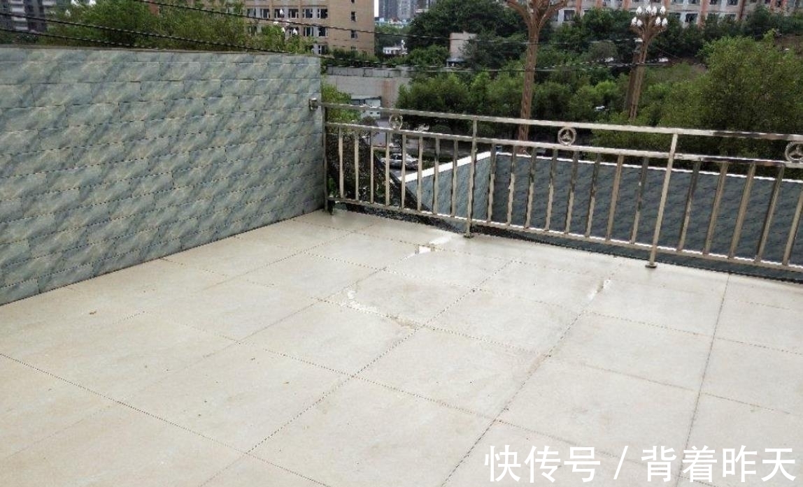 院子|为了年迈父母购买一楼二手房，附送80㎡大院子，晒晒8万翻新效果