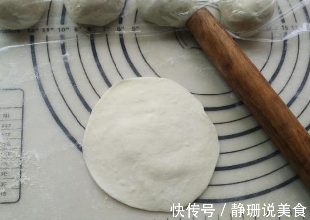 30年大厨教你做馅饼，外皮酥脆，馅料多汁，连吃5个都没问题！