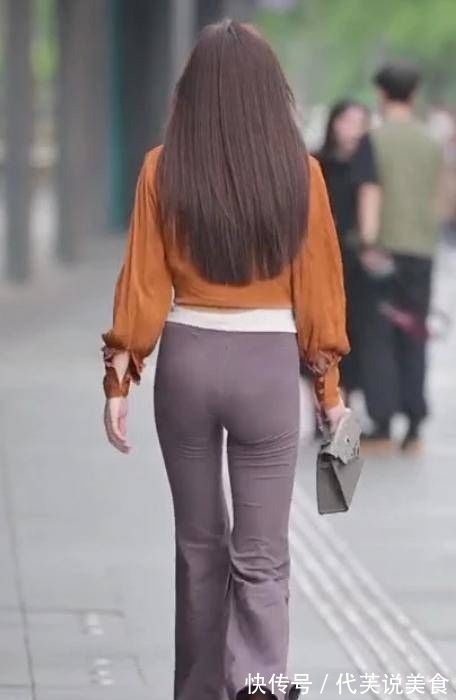 美女 美女来袭,连体裤搭配薄纱外套,轻松秀出完美好身材