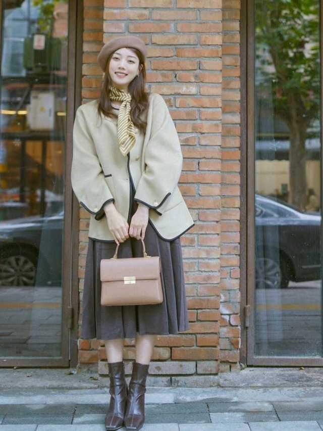 半身裙|百褶裙你穿对了吗?配上这几件上衣温柔又时髦,还能提升气质感